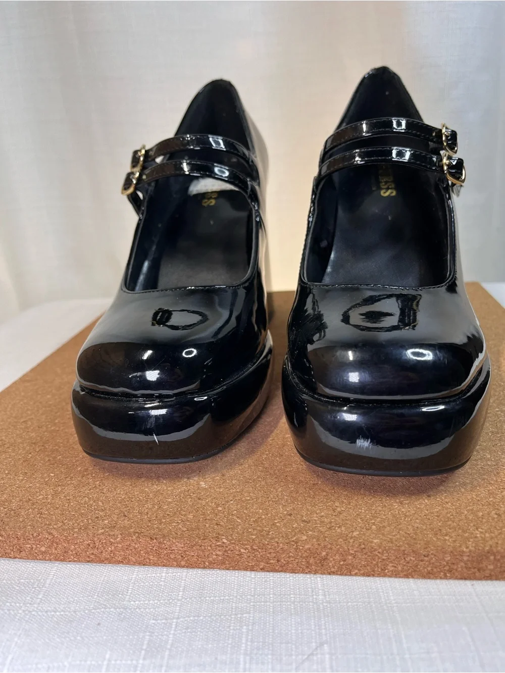 GUESS Black Patent Platform Mary Jane Pumps — Size 7.5